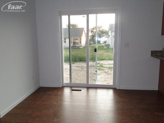 4th image of 3203 Centennial Oak Ct