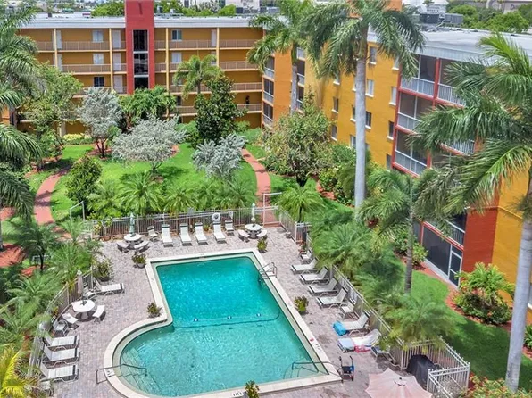2366 E Mall DR #212, FORT MYERS, FL 33901
