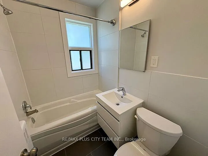 3835 Bathurst St #6 — Photo 8