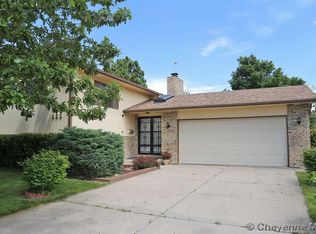 850 Arapaho St, Cheyenne, WY 82009
