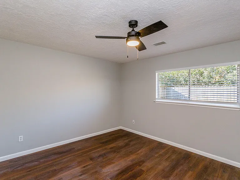 5115 Beaverhollow Dr — Photo 11