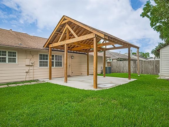 2nd image of 3714 Parkridge Glen Dr