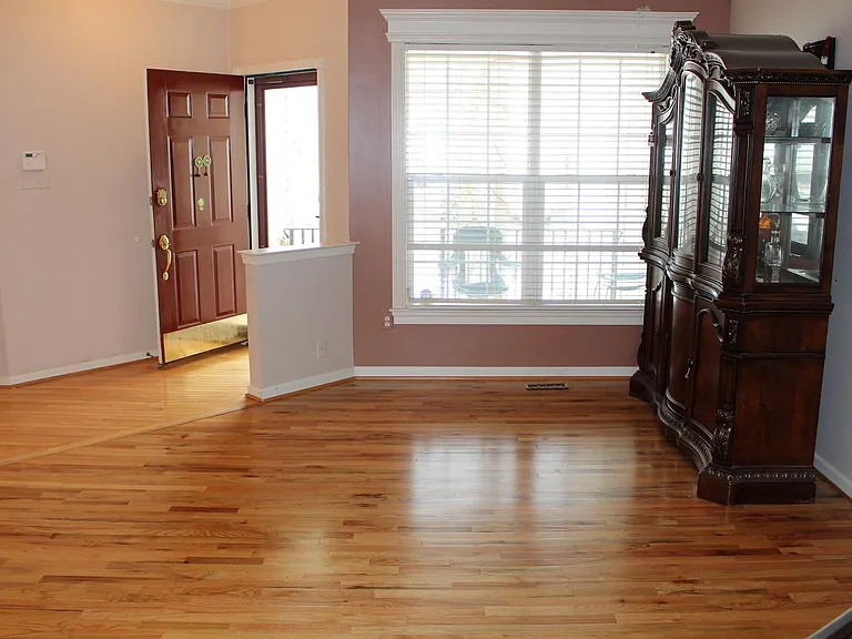 132 Birchwood Dr — Photo 3