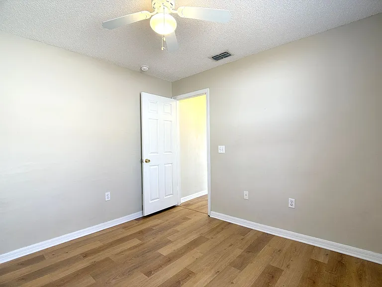 309 Catfish Dr E — Photo 19