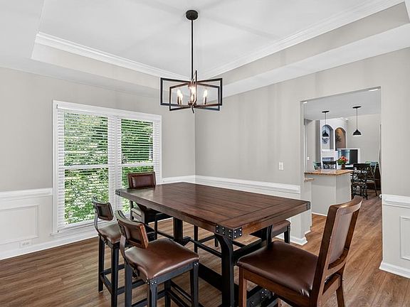 4th image of 475 Morning Creek Ln