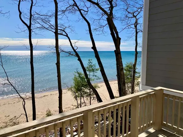 1635 S Black Rock Dr, Harrisville, MI 48740