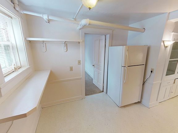 5th image of 2310-20 E Bradford Ave #17302154