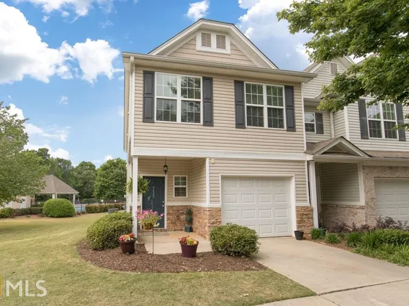 4623 Beacon Ridge Ln, Flowery Branch, GA 30542