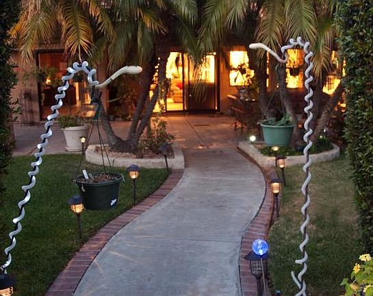 4th image of 2585 Coronado Pl