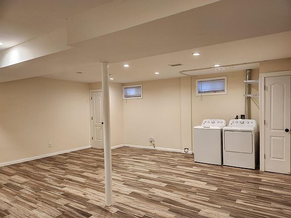 5th image of 131 3rd St Floor 1