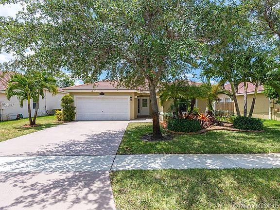 2nd image of 18580 NW 23rd St