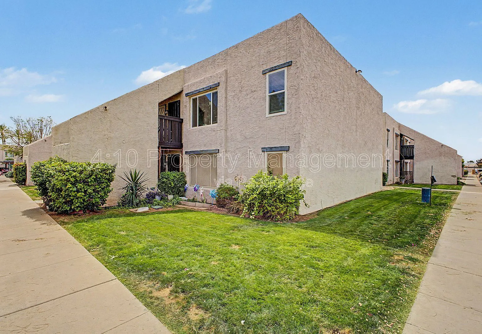 2 bed, 2.0 bath, 988 sqft, $1,250 — Photo 1