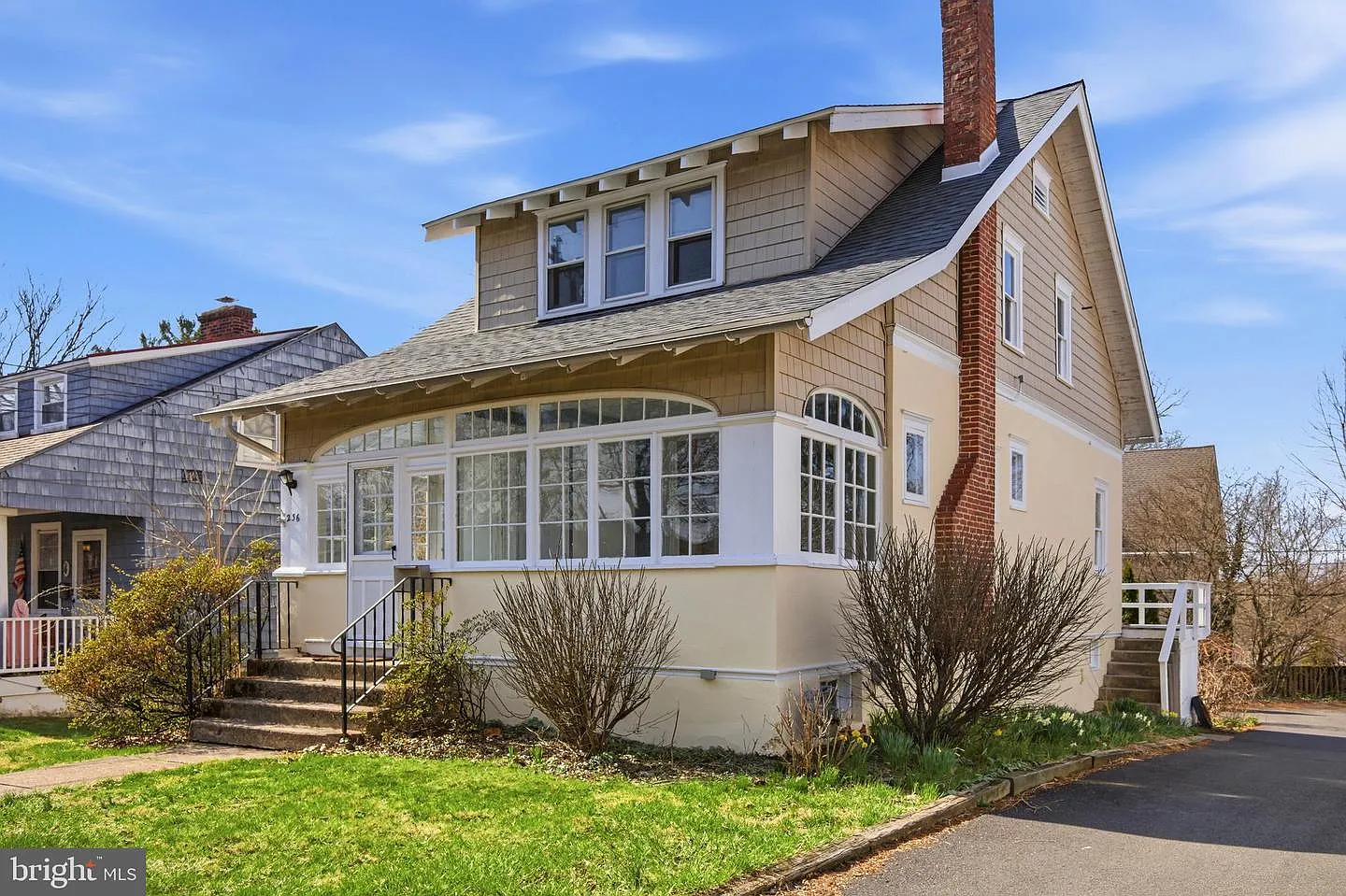 236 Green St photo 1