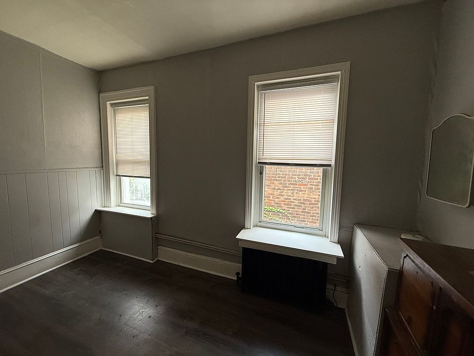 2nd image of 2031 E Allegheny Ave #5