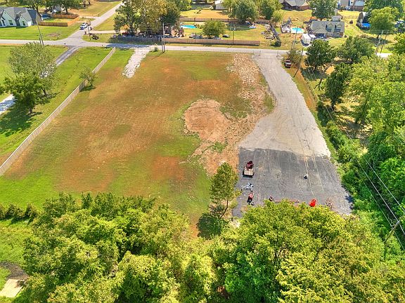 3rd image of 273 S East Ave