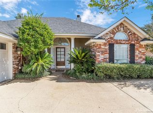 2318 Windsor Ct, Bossier City, LA 71111