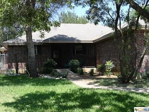 1st image of 415 E Tanglewood Dr