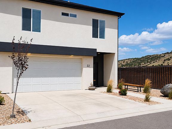 4th image of 2875 Cody Dr Unit 32