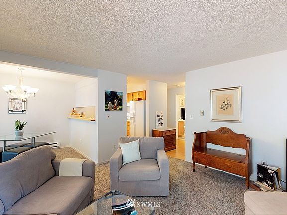 4th image of 22226 24th Ave S APT J70