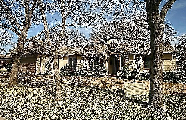 1st image of 15555 Mosscove Cir