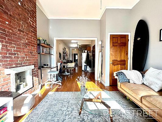 5th image of 479 Hicks St APT 4L