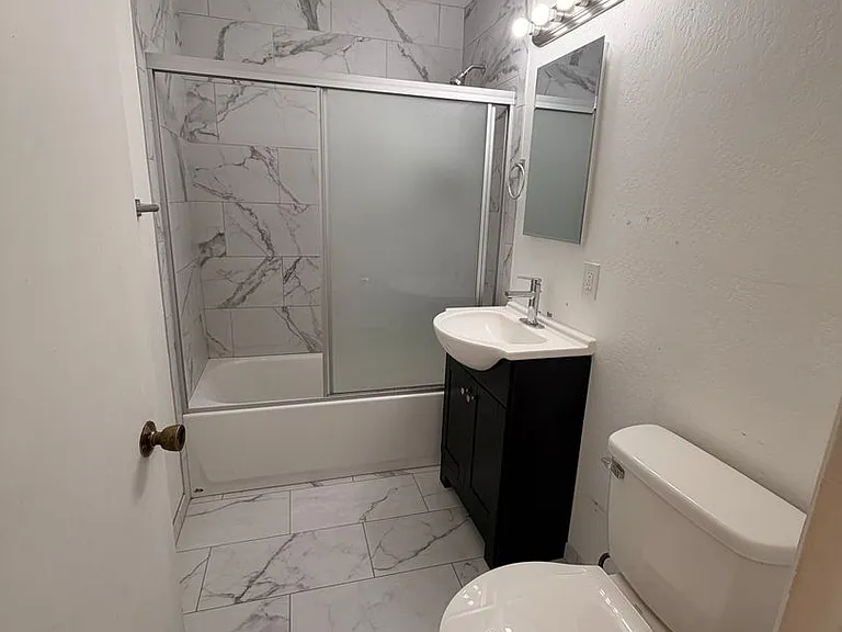 2233 Otis Dr — Photo 23