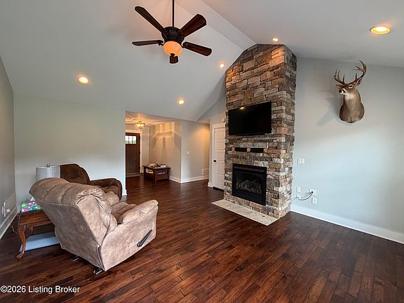 5th image of 1695 Hall Simpson Rd
