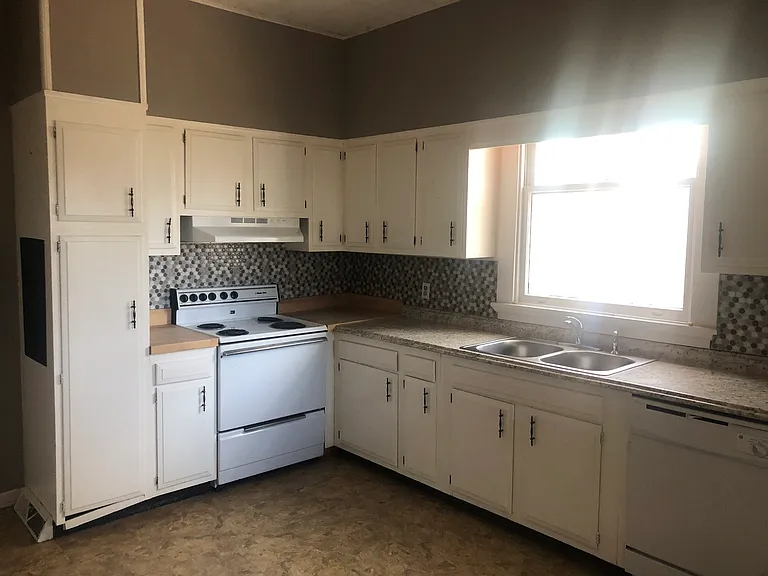 49 Broad St #1 — Photo 12