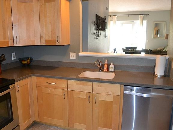 4th image of 4107 Foxwood Dr S