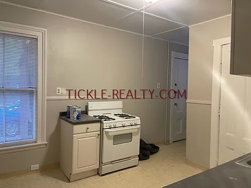 5254 Brighton St Photo 1