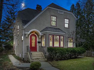 1614 Walnut Ave, Wilmette, IL 60091