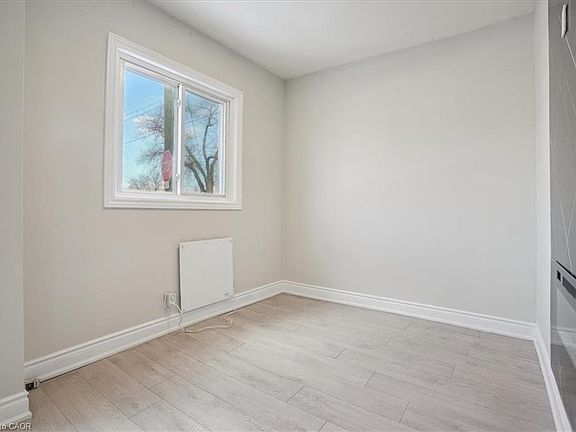 5th image of 510 Britannia Ave