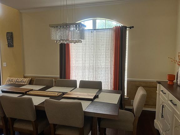 Formal Dining