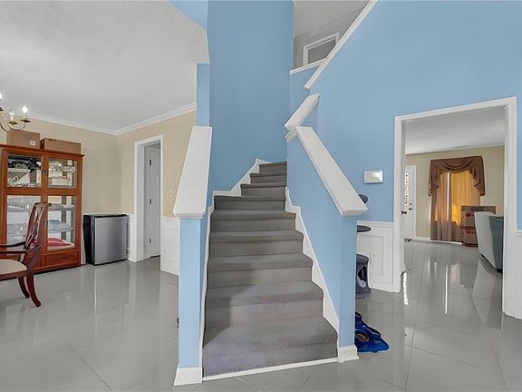 5th image of 570 White Stag Ct