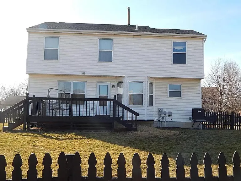 3542 Patcon Way — Photo 30