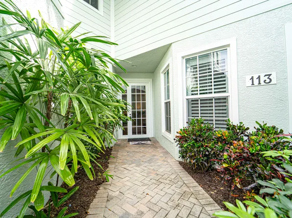 2320 Water Oak Court SW #113, Vero Beach, FL 32962