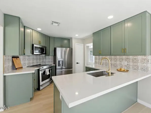 4319 E TANGLEWOOD Drive, Phoenix, AZ 85048