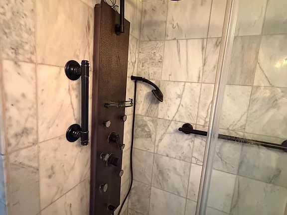 3rd image of 444 S 7th St