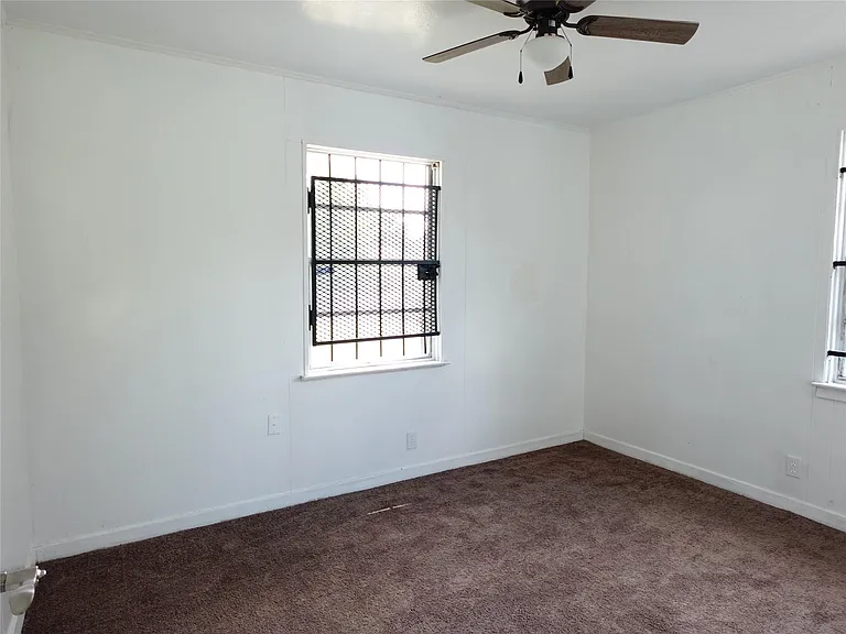 8022 Woodlyn Rd — Photo 14