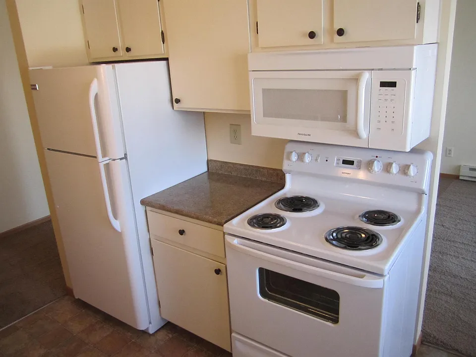 1151 Prairie Pkwy #9
