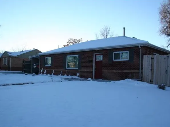 940 Locust Pl, Thornton, CO 80229