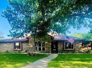 2032 E Branch Hollow Dr, Carrollton, TX 75007