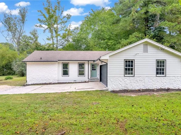 1105 Basswood Ct, Riverdale, GA 30296