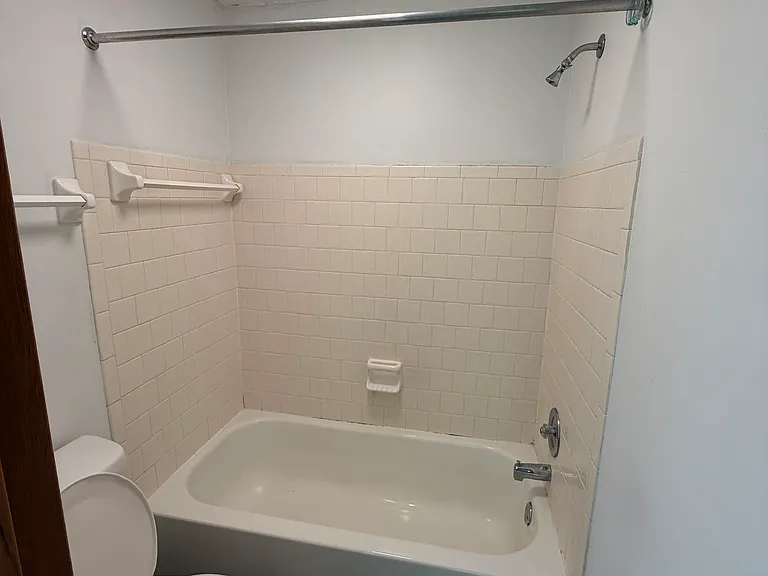 1762 Queensbridge Dr #1 — Photo 15