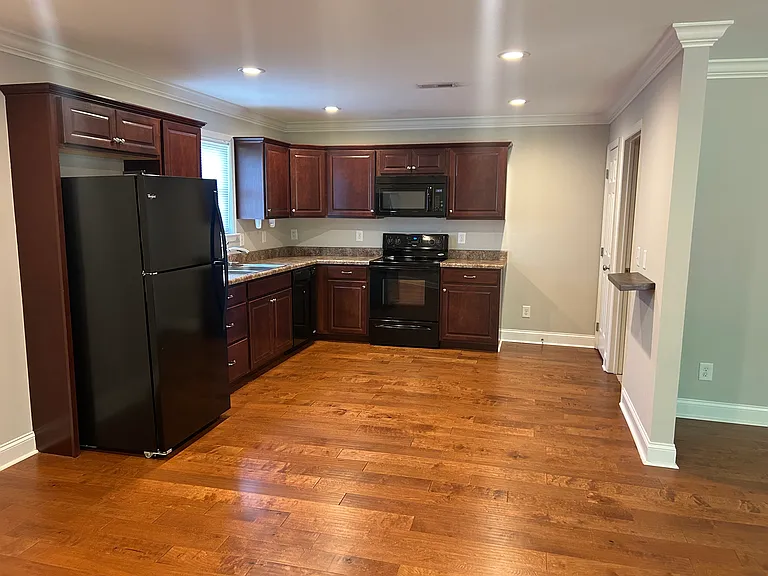 217 Chloe Belle Cir — Photo 4