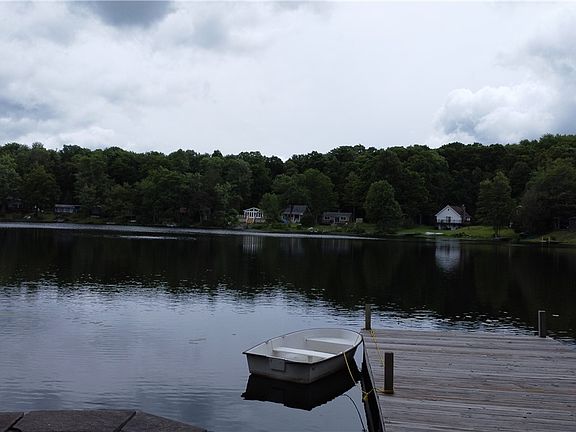 3rd image of 604 Laurel Lake Rd