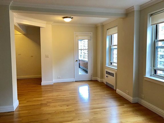 5th image of 41 Park Ave APT 9E