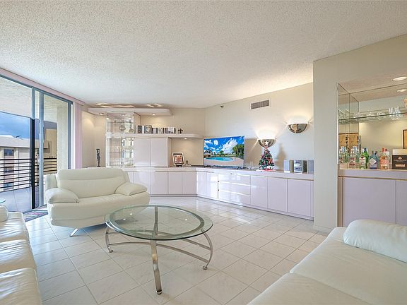 5th image of 7300 Radice Court #809