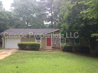 1629 Creekford Way, Stone Mountain, GA 30088