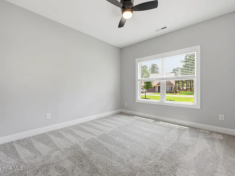 511 Pondpine Ln — Photo 29